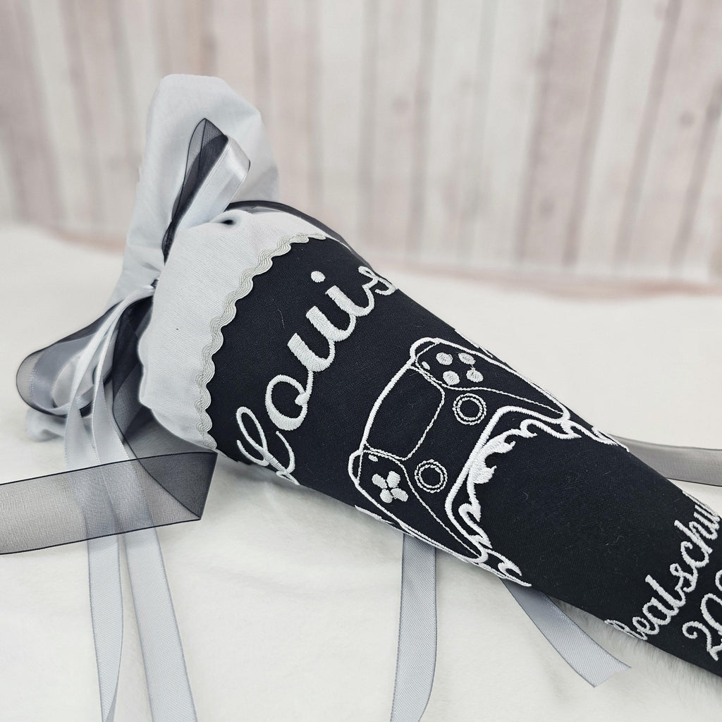 Schultüte Gaming personalisiert mit Namen, Stoff Zuckertüte für Jungen, Playstation Gamer Schultüte, Einschulung Geschenk