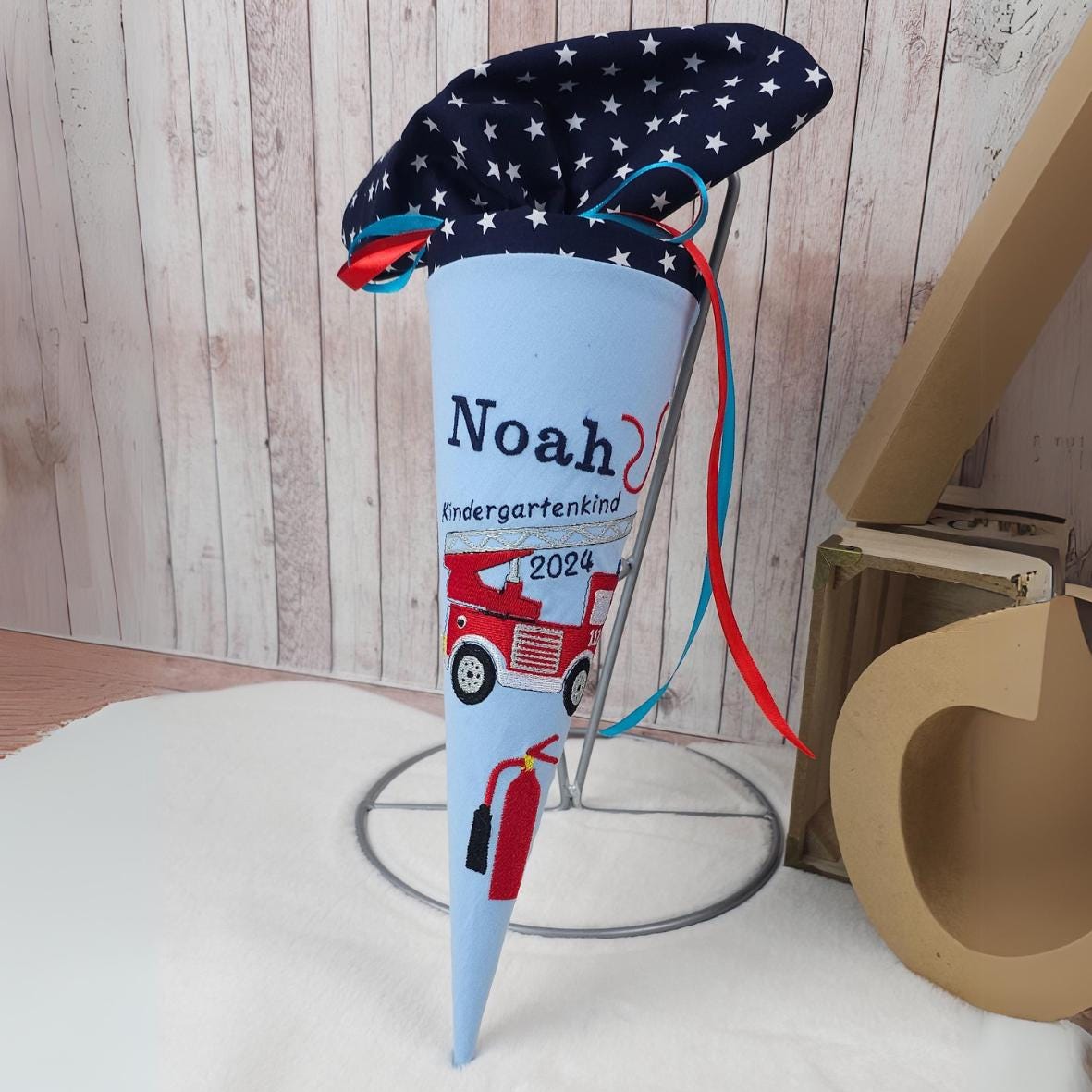 Kindergartentüte Feuerwehr personalisiert mit Namen, Stoff Kindergartentüte Junge, Zuckertüte Feuerwehr, Geschenk zum Kindergartenstart