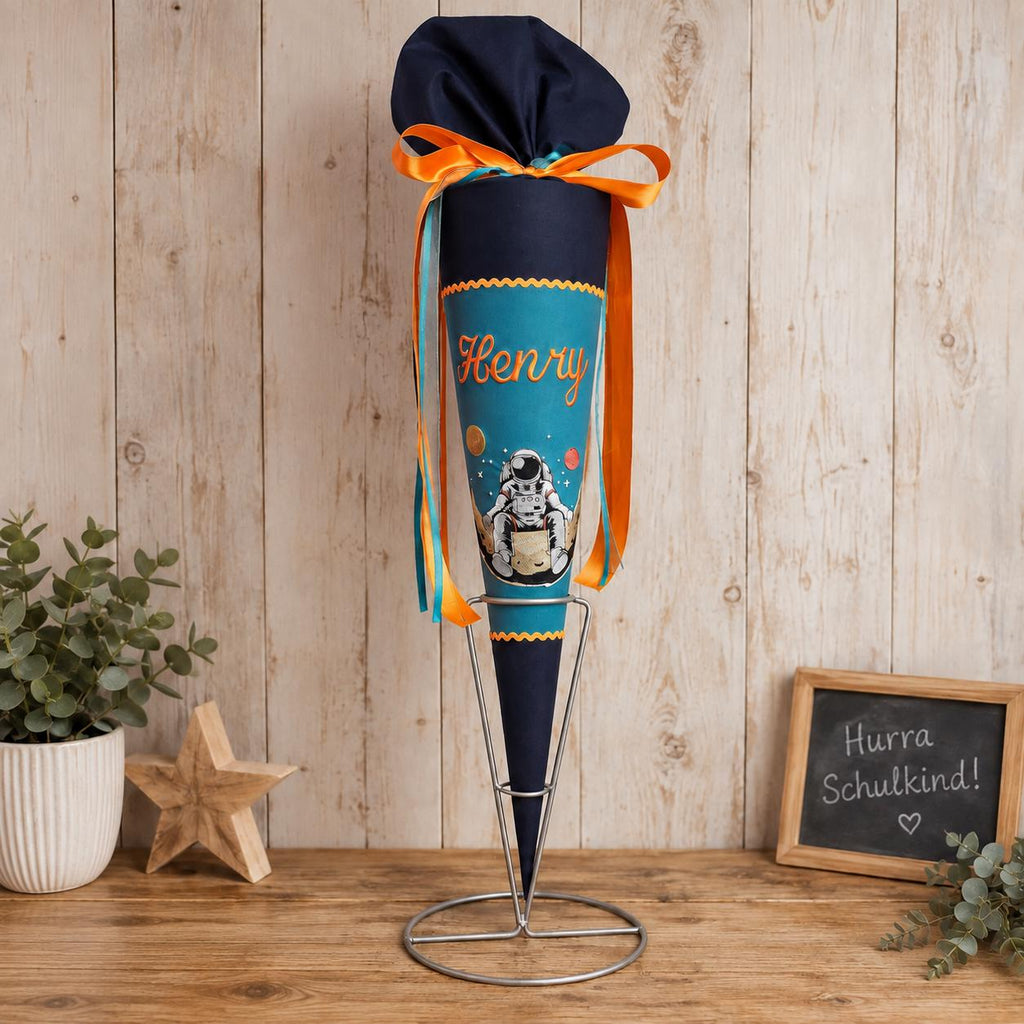 Schultüte Astronaut personalisiert mit Namen, Stoff Zuckertüte für Jungen, Weltraum Schultüte zur Einschulung, Raketen Geschenk