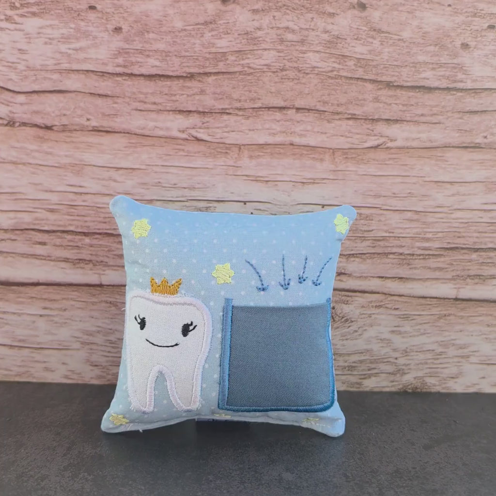 Zahnfeekissen hellblau 11×11 cm – Handgemacht mit Tasche | Zahnfee Geschenk für Kinder